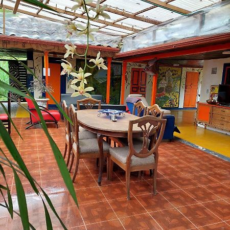 Hostal La Pijarana 살렌토 외부 사진