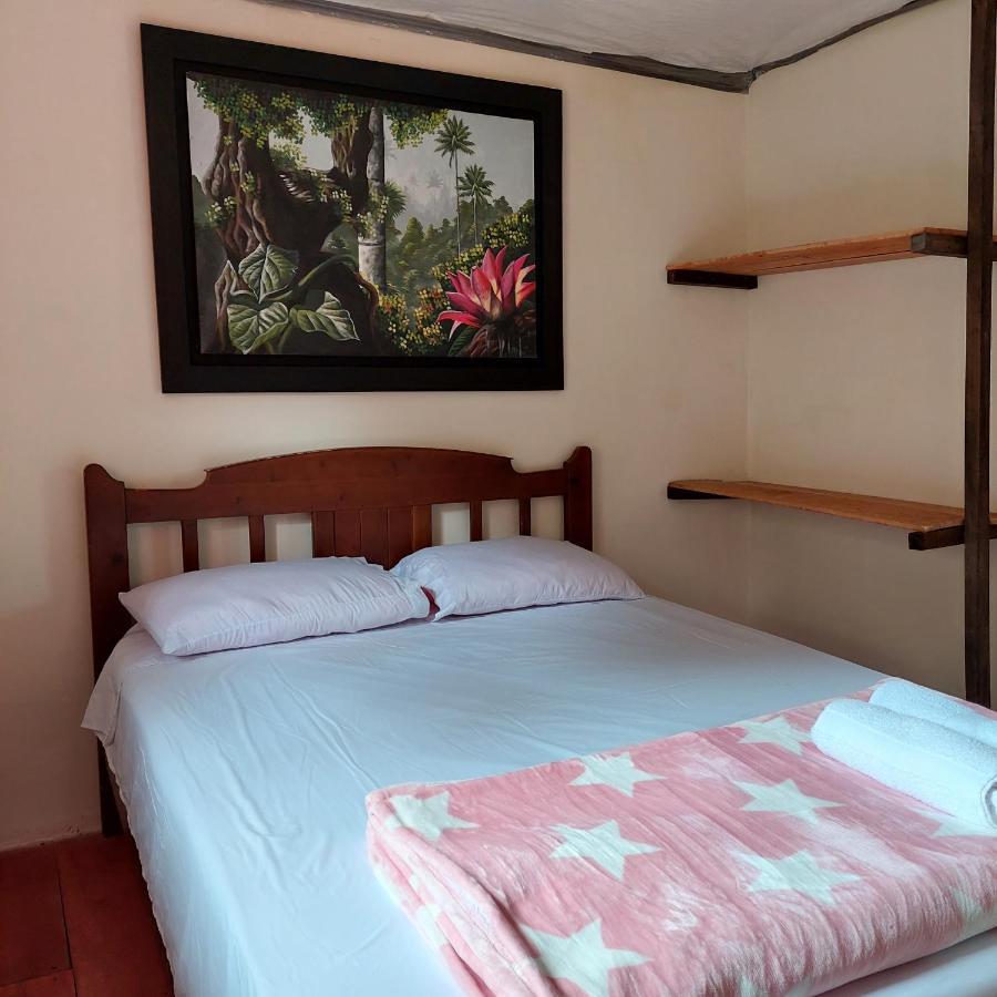 Hostal La Pijarana 살렌토 외부 사진
