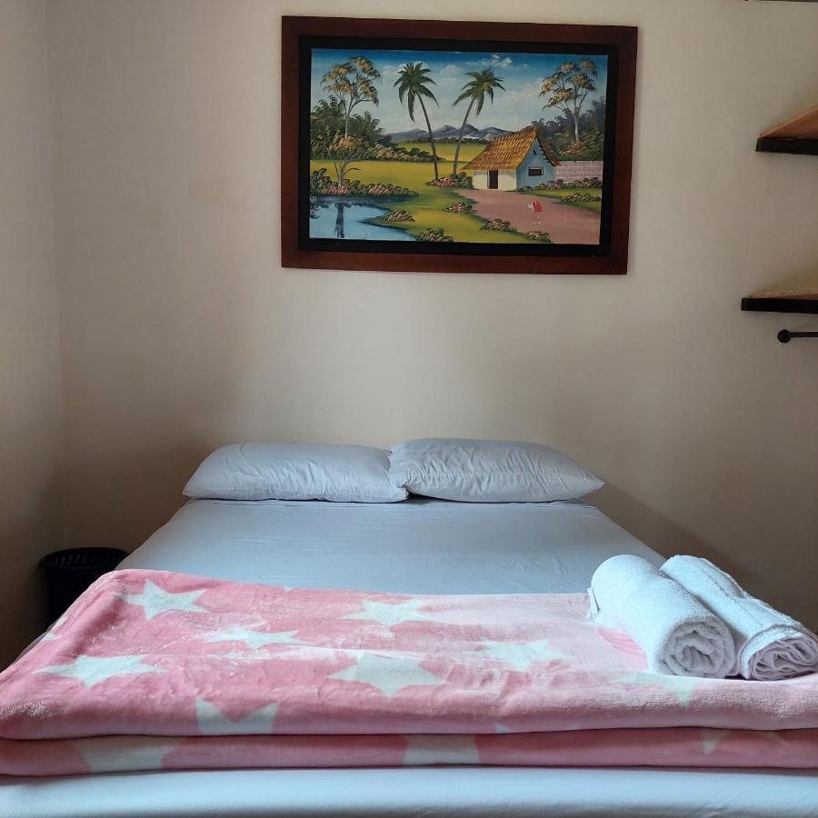 Hostal La Pijarana 살렌토 외부 사진